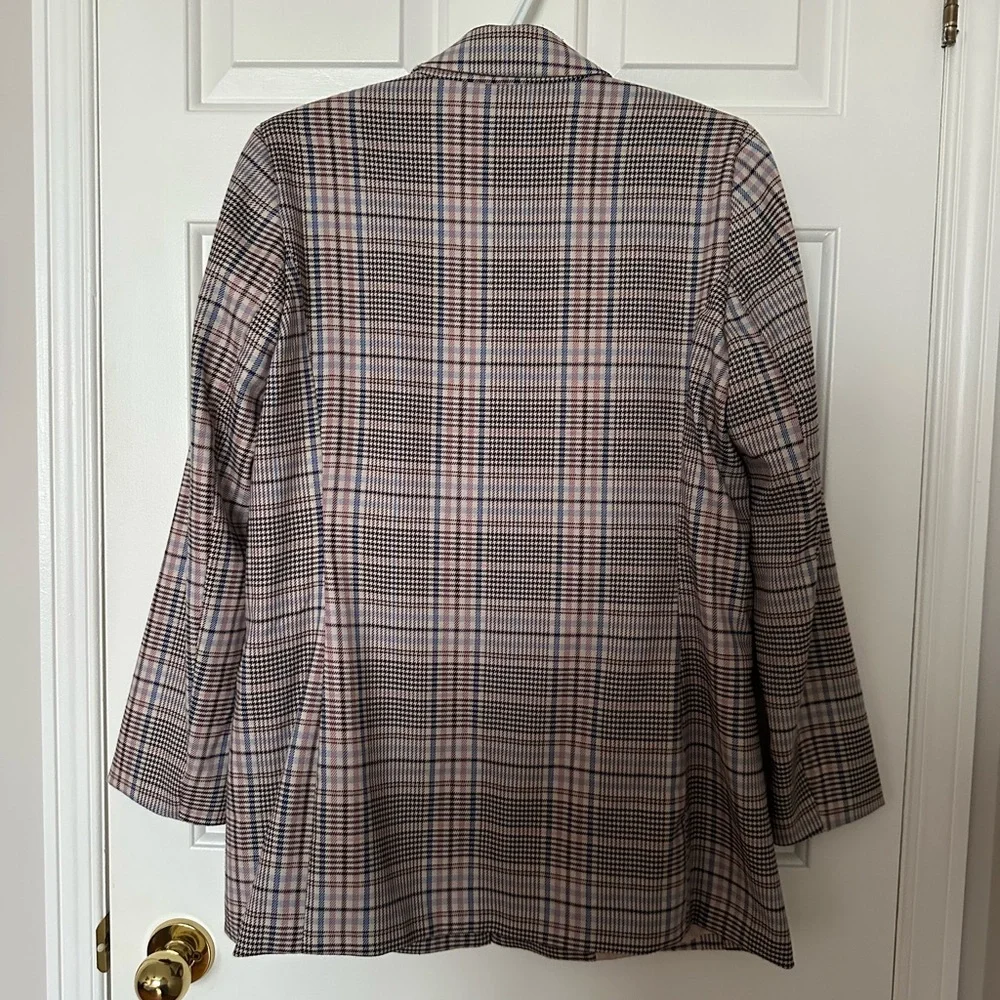 Dynamite Plaid Blazer - Picture 3 of 4